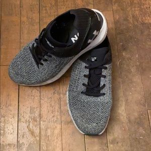 Under Armour HOVR Sonic Running Shoes (11.5)